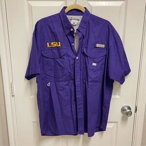 Columbia Men’s “LSU” PFG Purple Fishing /Outdoor Shirt. Sz Small